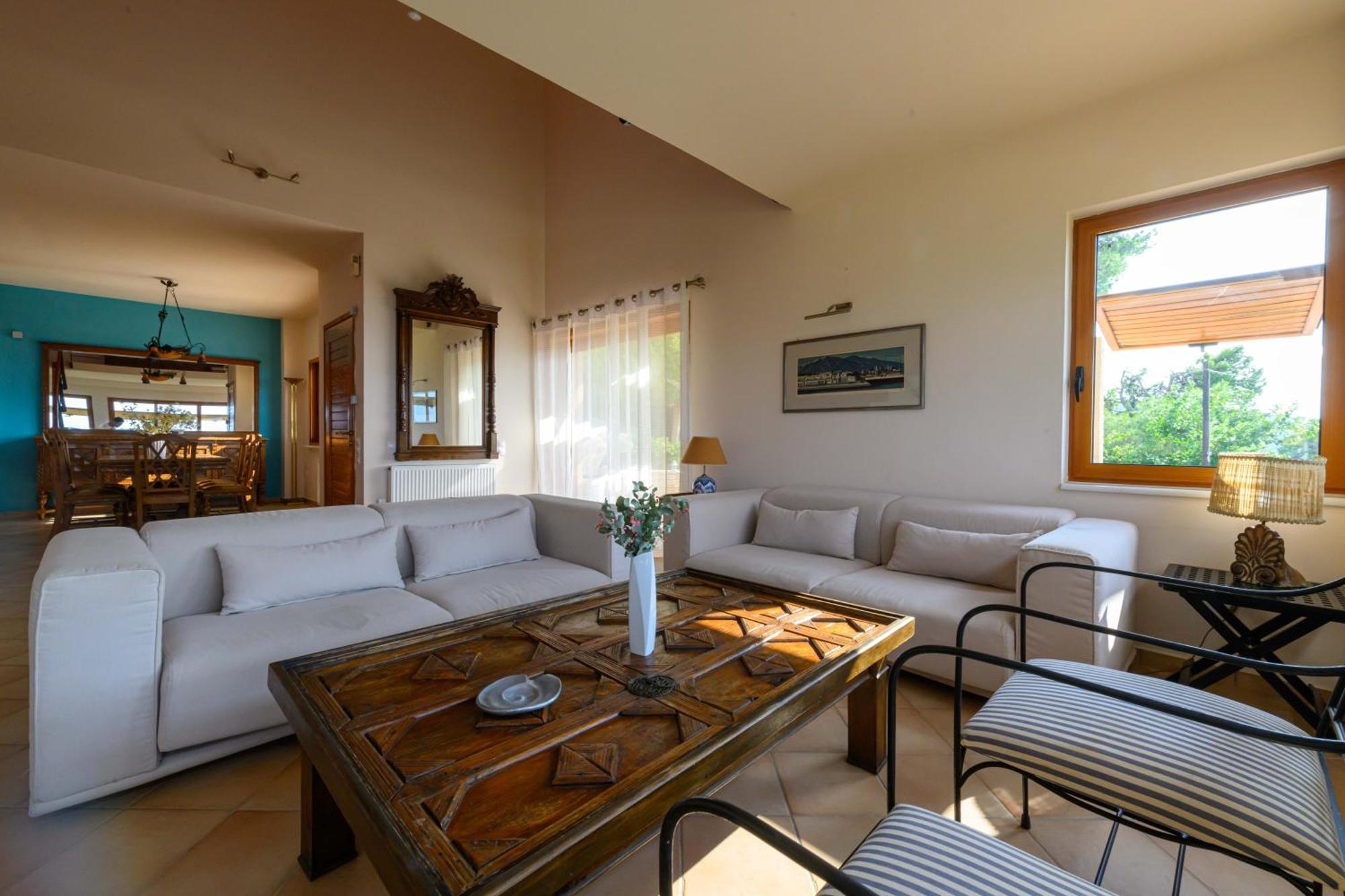 Mani Tower Villa Akrogiali ภายนอก รูปภาพ