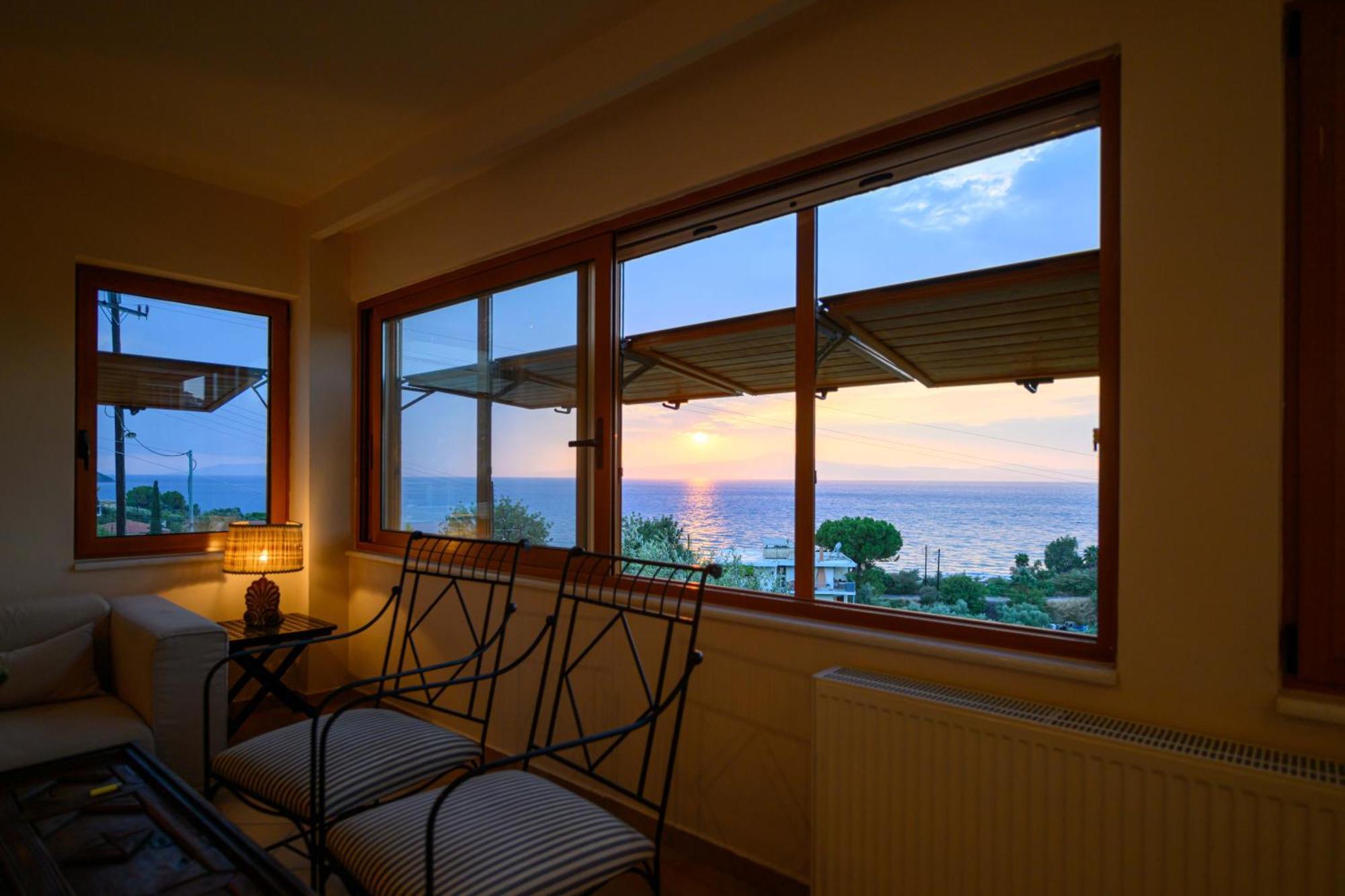 Mani Tower Villa Akrogiali ภายนอก รูปภาพ